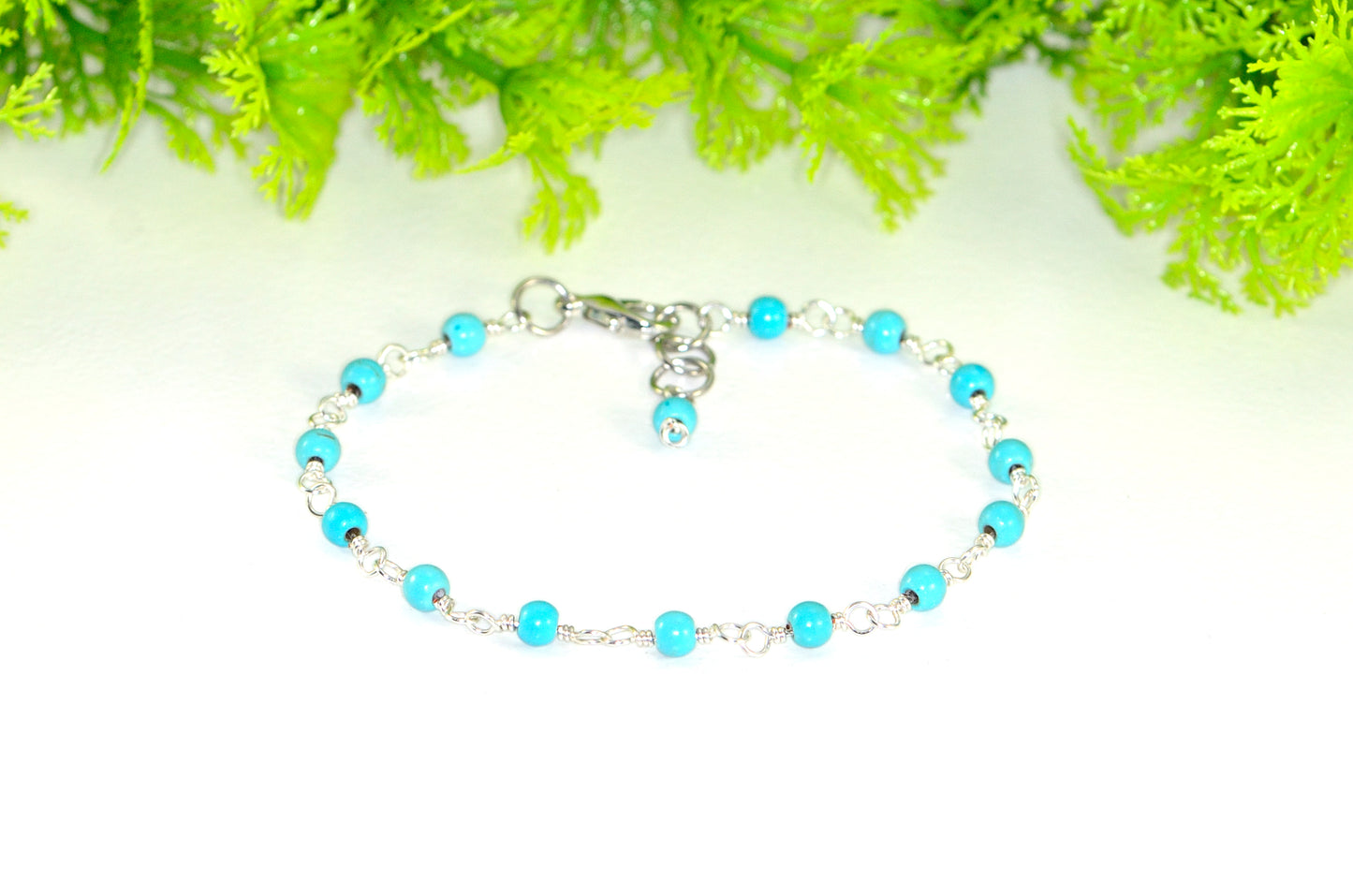 4mm Turquoise Howlite Link Anklet with clasp.