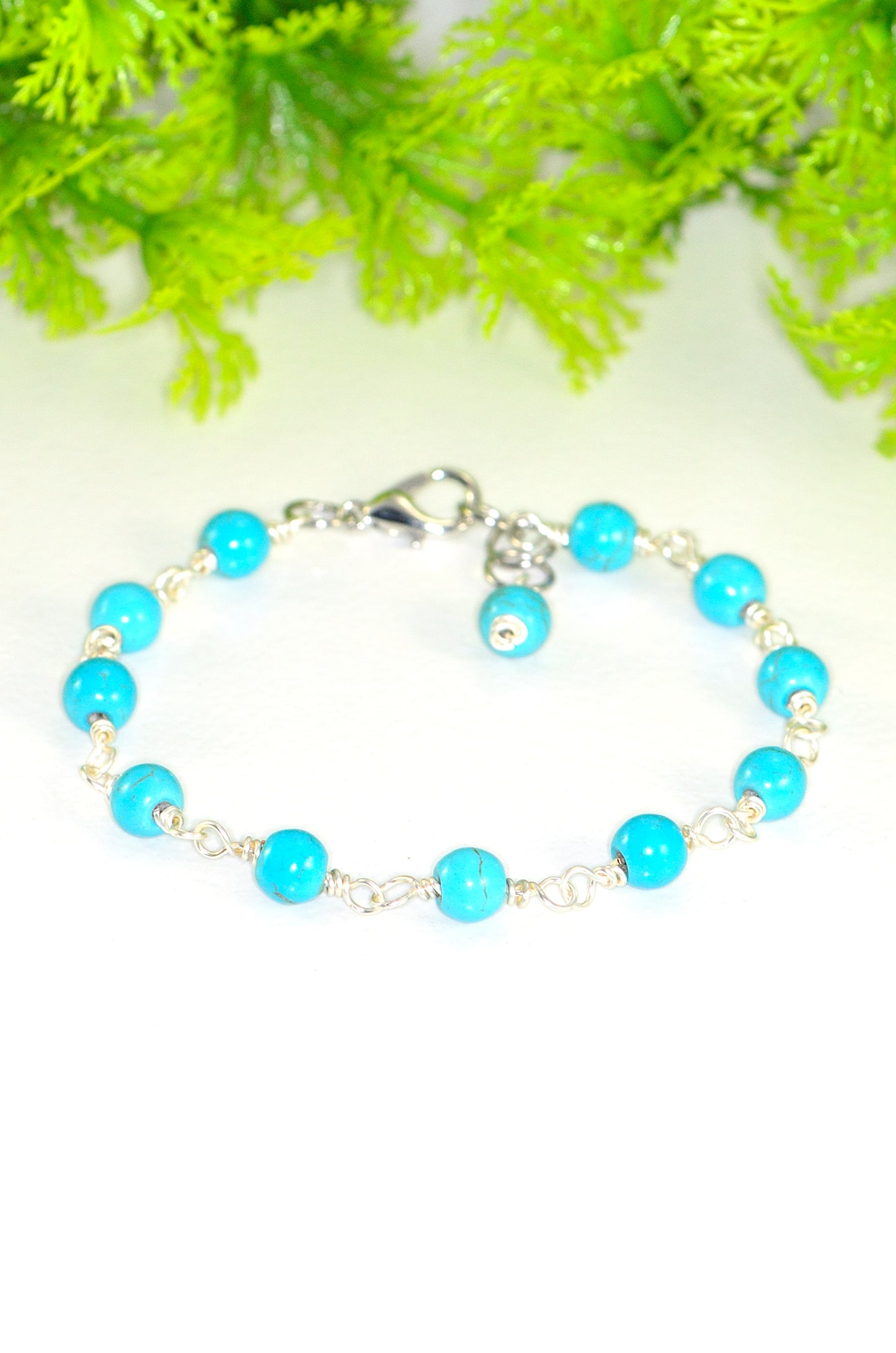 Close up of 6mm Turquoise Howlite Bracelet.