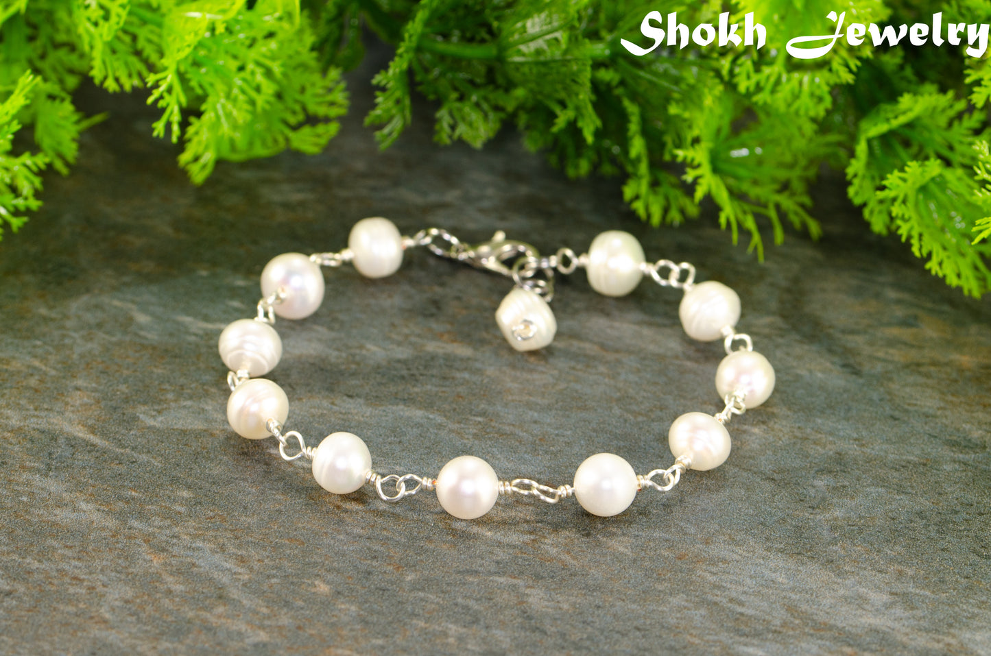 Handmade Freshwater Pearls Link Chain Bracelet with clasp and a dangle.