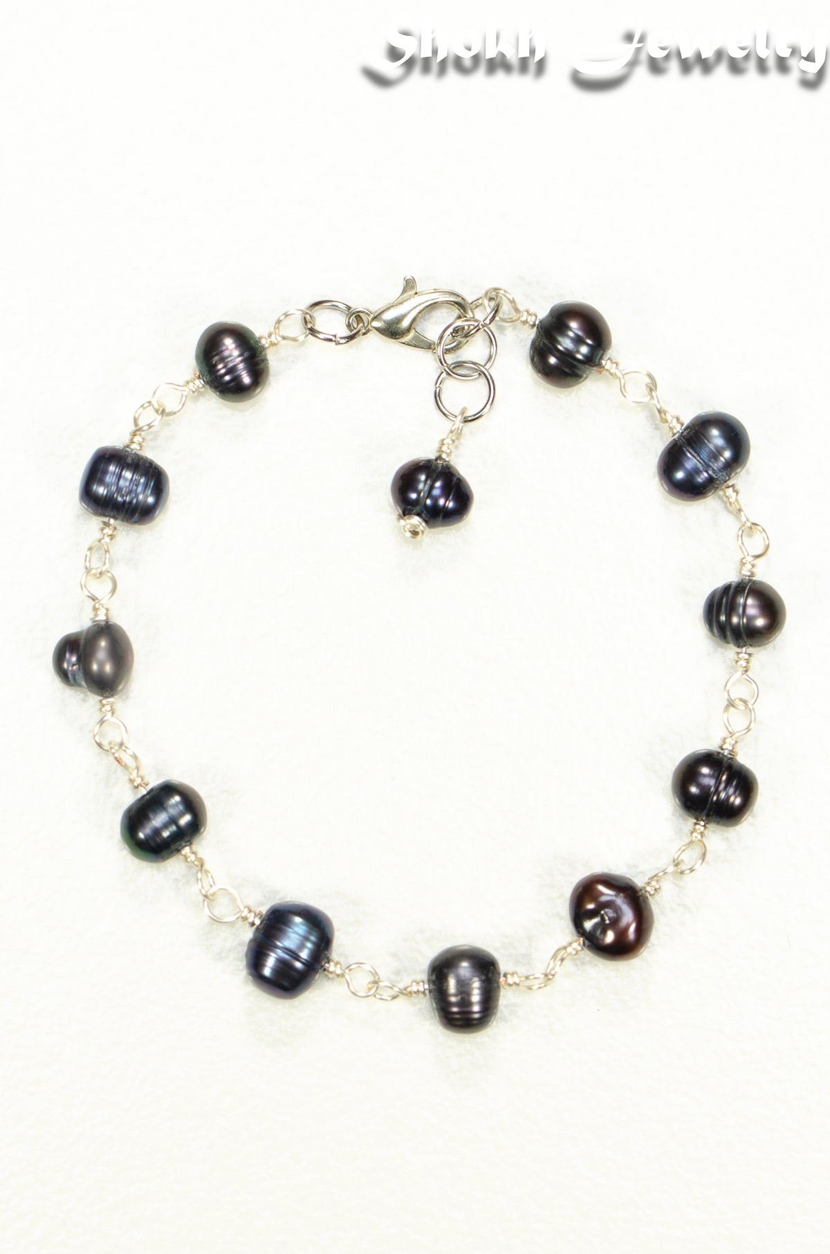 Top view of Black Dyed Freshwater Pearls Link Chain Ankle Bracelet.