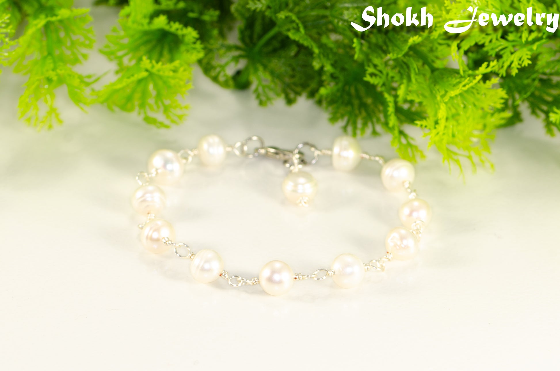 Handmade Freshwater Pearls Link Chain Bracelet for women.