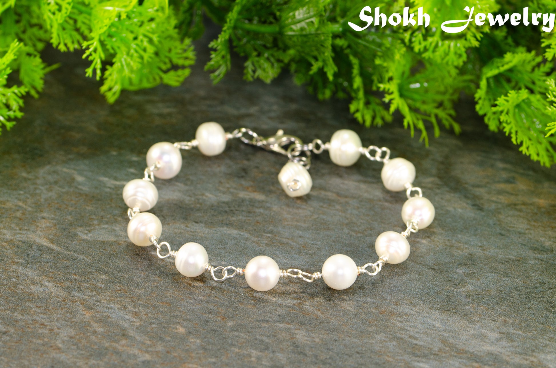 Handmade Freshwater Pearls Link Chain Bracelet with clasp and a dangle.