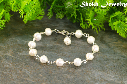 Handmade Freshwater Pearls Link Chain Bracelet with clasp and a dangle.