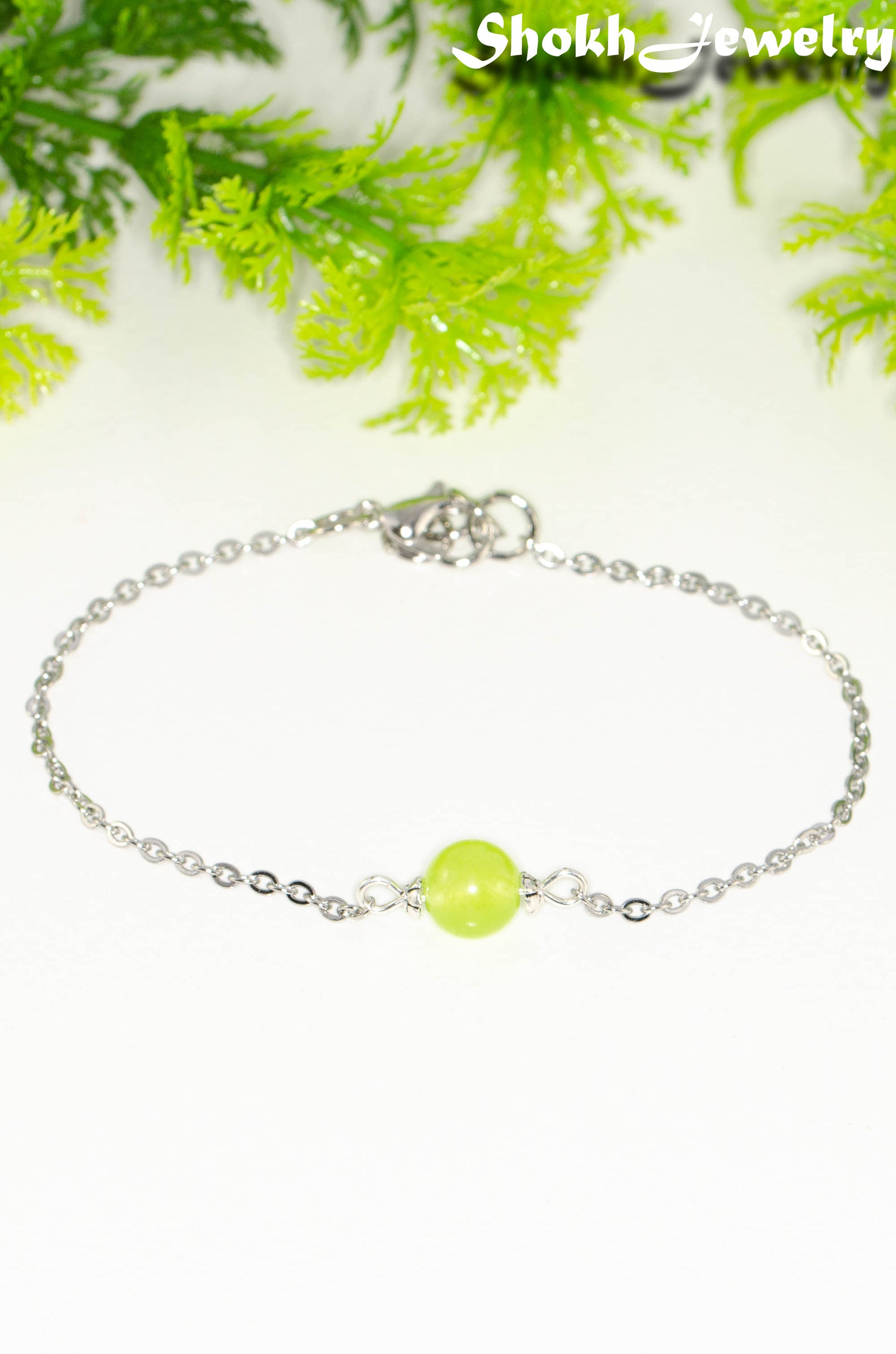 Close up of 8mm Peridot and Chain Anklet.