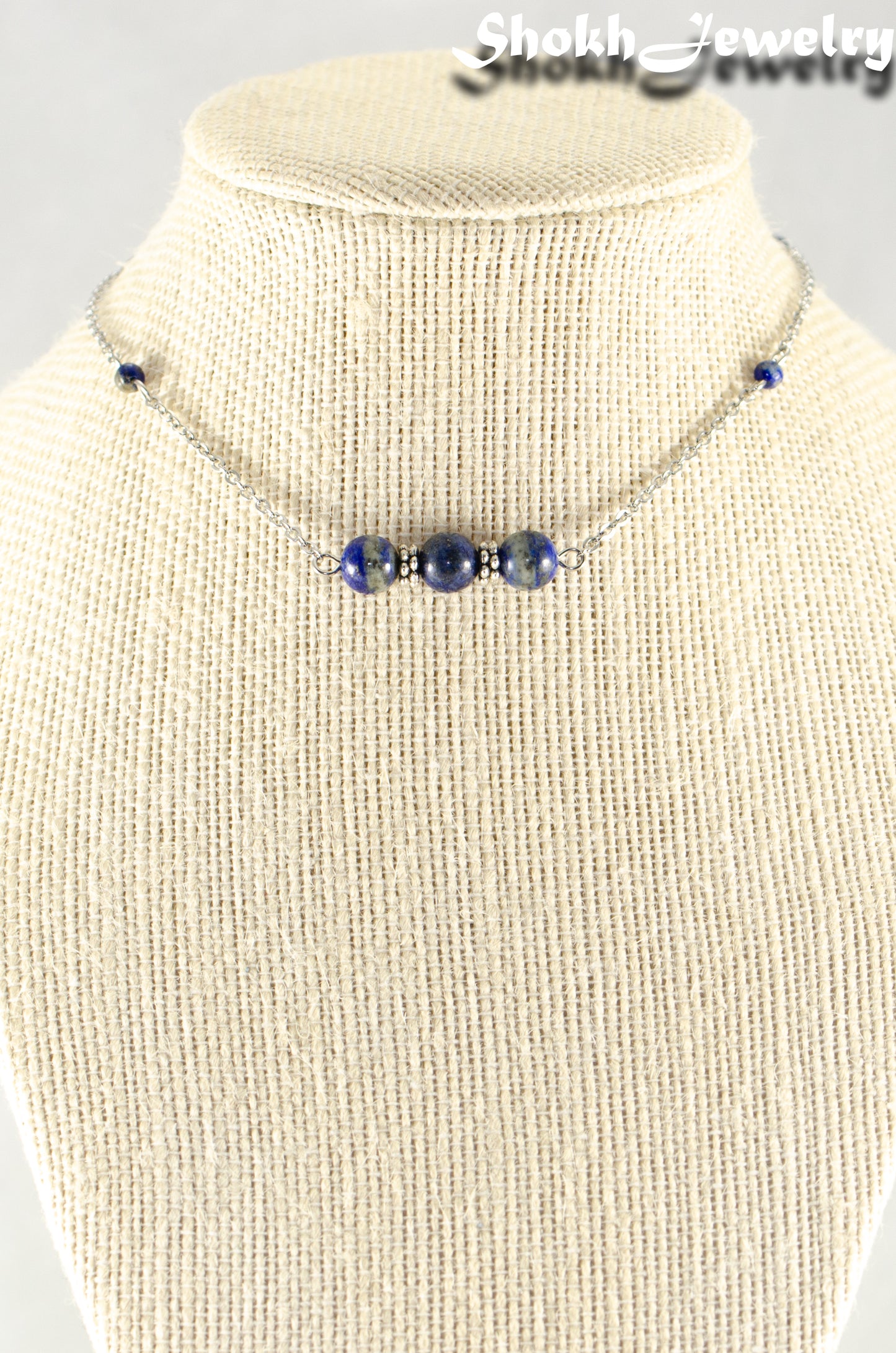 Close up of Natural Lapis Lazuli and Chain Choker Necklace.