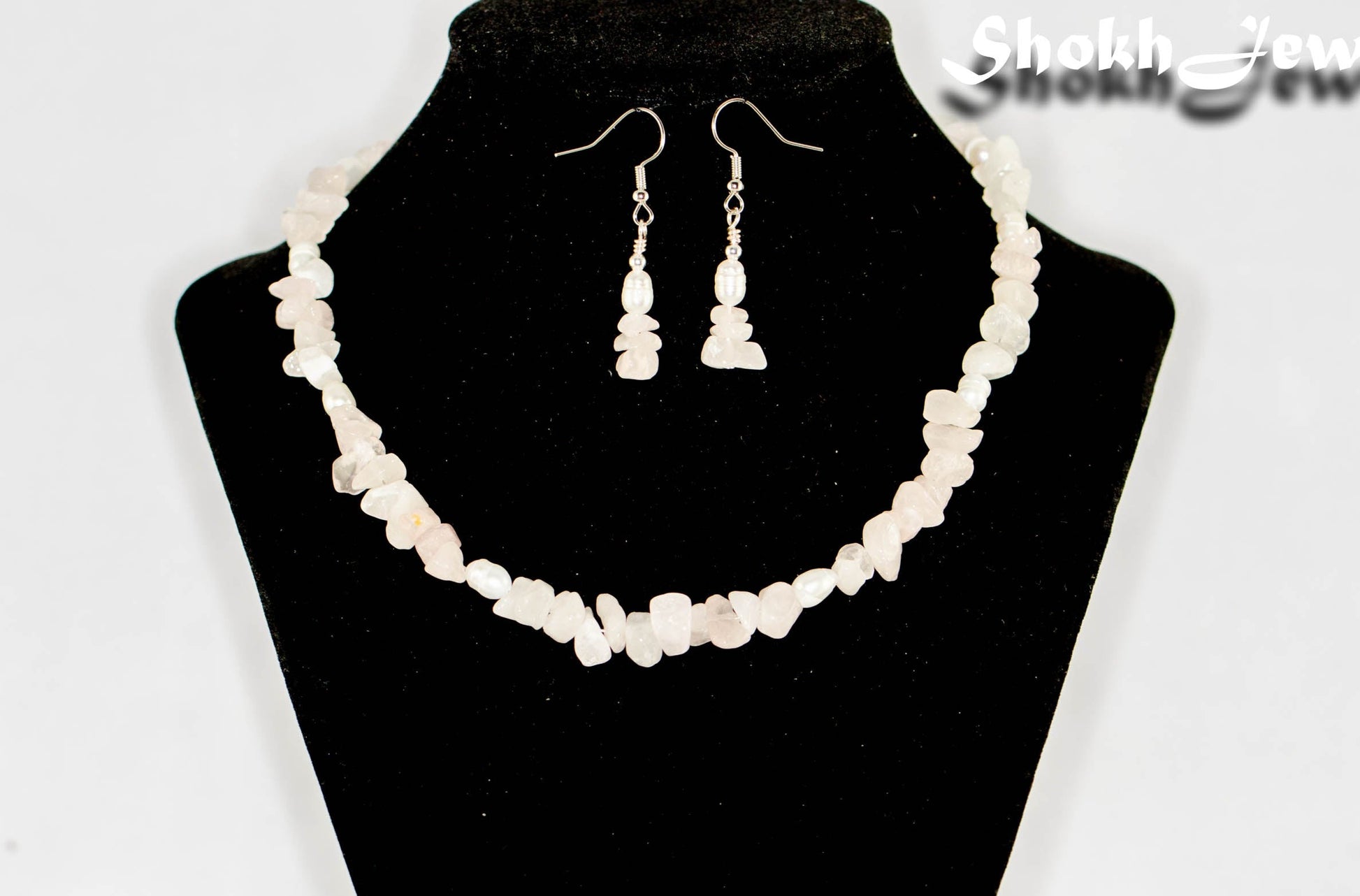 Natural Rose Quartz Chip and Pearl Choker Necklace and Earrings Set displayed on a bust